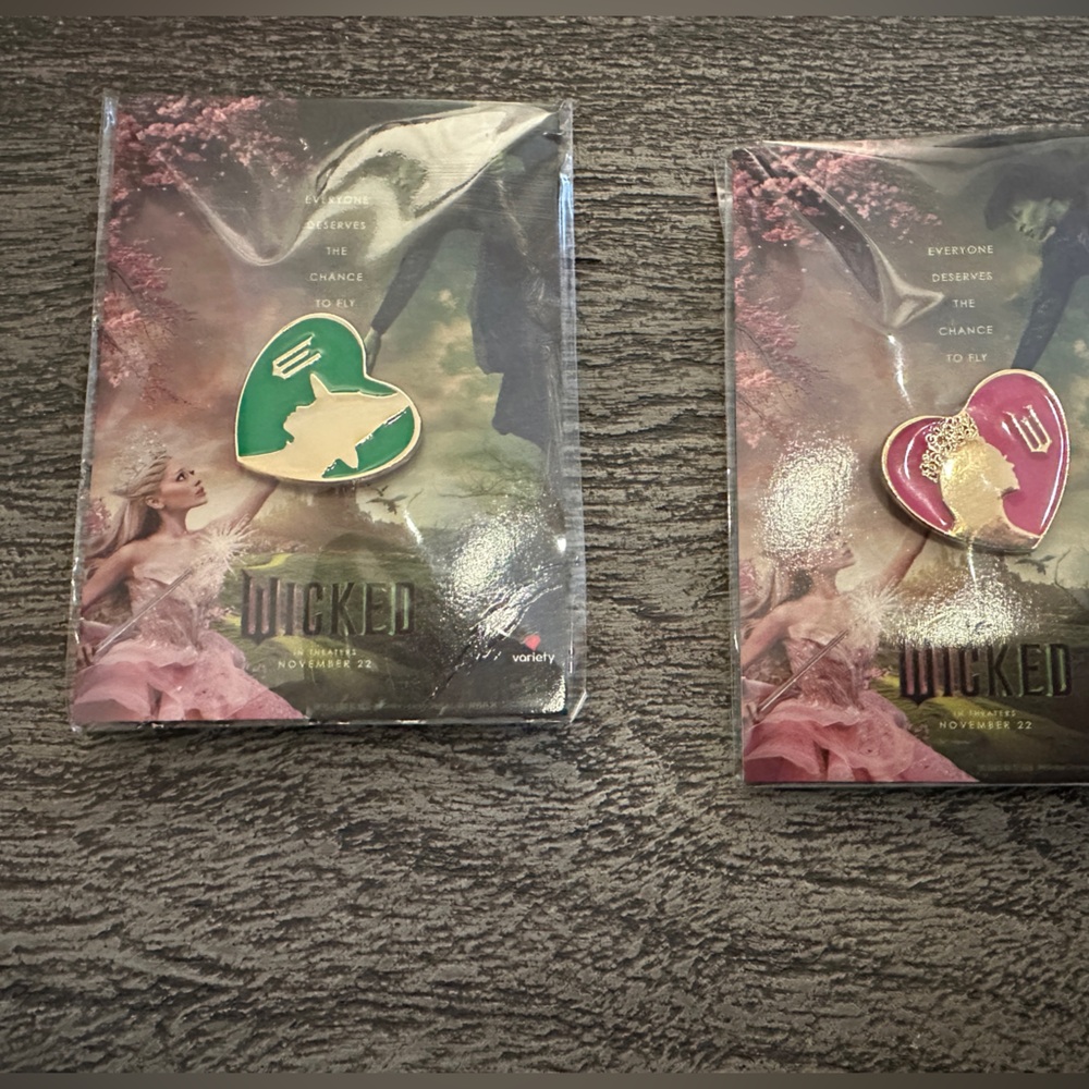 NEW / Sealed: "Wicked" AMC Set Of 2 (Two) Heart Pins ft Elphaba and Glinda